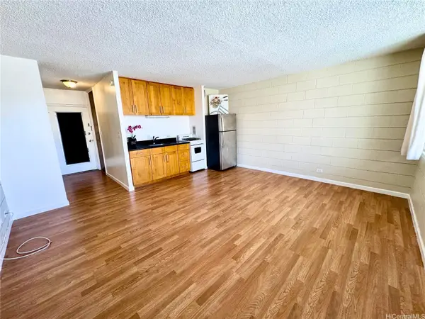 1550 Wilder Avenue #B403, Honolulu, HI 96822