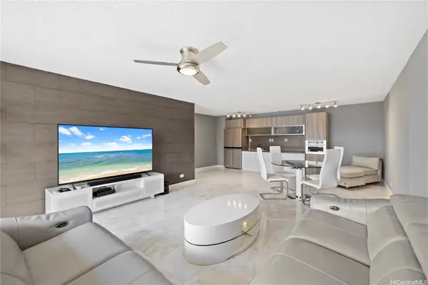 2240 Kuhio Avenue #3201, Honolulu, HI 96815