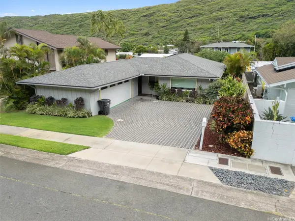 702 Hahaione Street, Honolulu, HI 96825