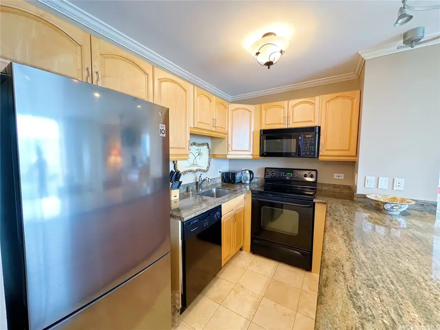 1925 Kalakaua Avenue #1905, Honolulu, HI 96815 - #3