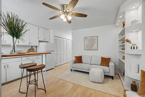 1036 Green Street #205, Honolulu, HI 96822