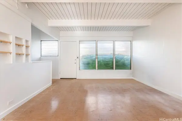 4906 Kilauea Avenue #2, Honolulu, HI 96816
