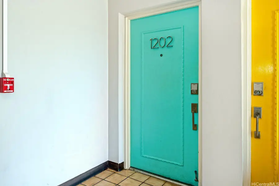 2575 Kuhio Avenue #1202, Honolulu, HI 96815 - #3