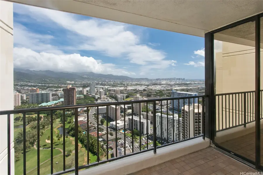 990 Ala Nanala Street #PHA, Honolulu, HI 96818 - #2