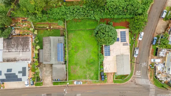 864 Hoomaemae Street, Pearl City, HI 96782