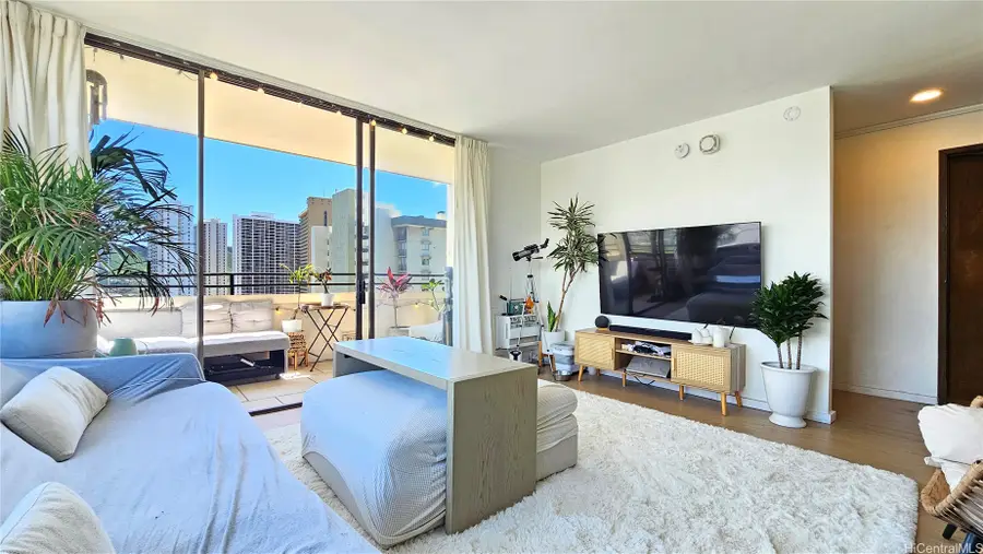 2410 Cleghorn Street #2202, Honolulu, HI 96815 - #3