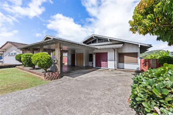 1360 Ala Puumalu Street, Honolulu, HI 96818