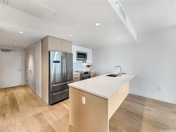 1001 Queen Street #2015, Honolulu, HI 96814