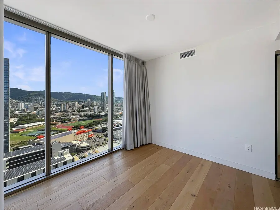 1001 Queen Street #2015, Honolulu, HI 96814 - #3