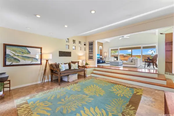2055 Alihilani Place, Honolulu, HI 96822