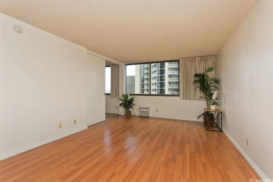 1255 Nuuanu Avenue #E1006, Honolulu, HI 96817 - #2