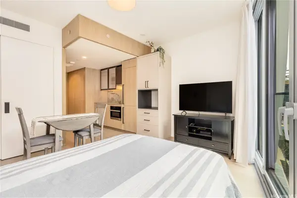 1000 Auahi Street #527, Honolulu, HI 96814