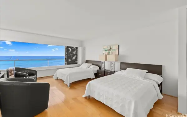 2895 Kalakaua Avenue #1202, Honolulu, HI 96815