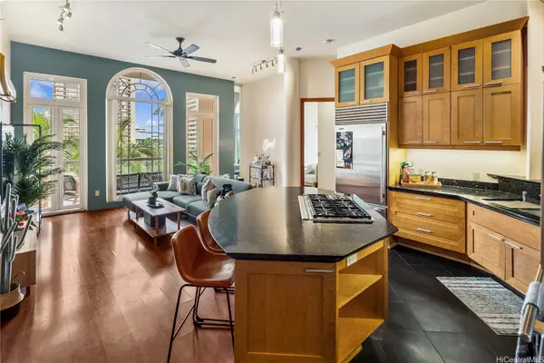 427 Launiu Street #504, Honolulu, HI 96815