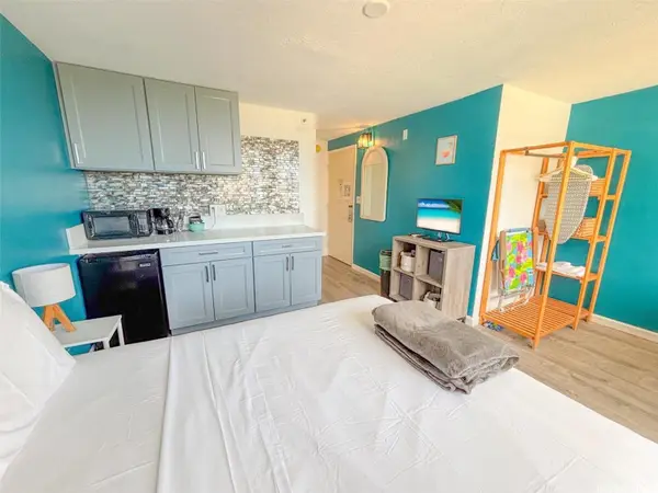 444 Niu Street #1105, Honolulu, HI 96815