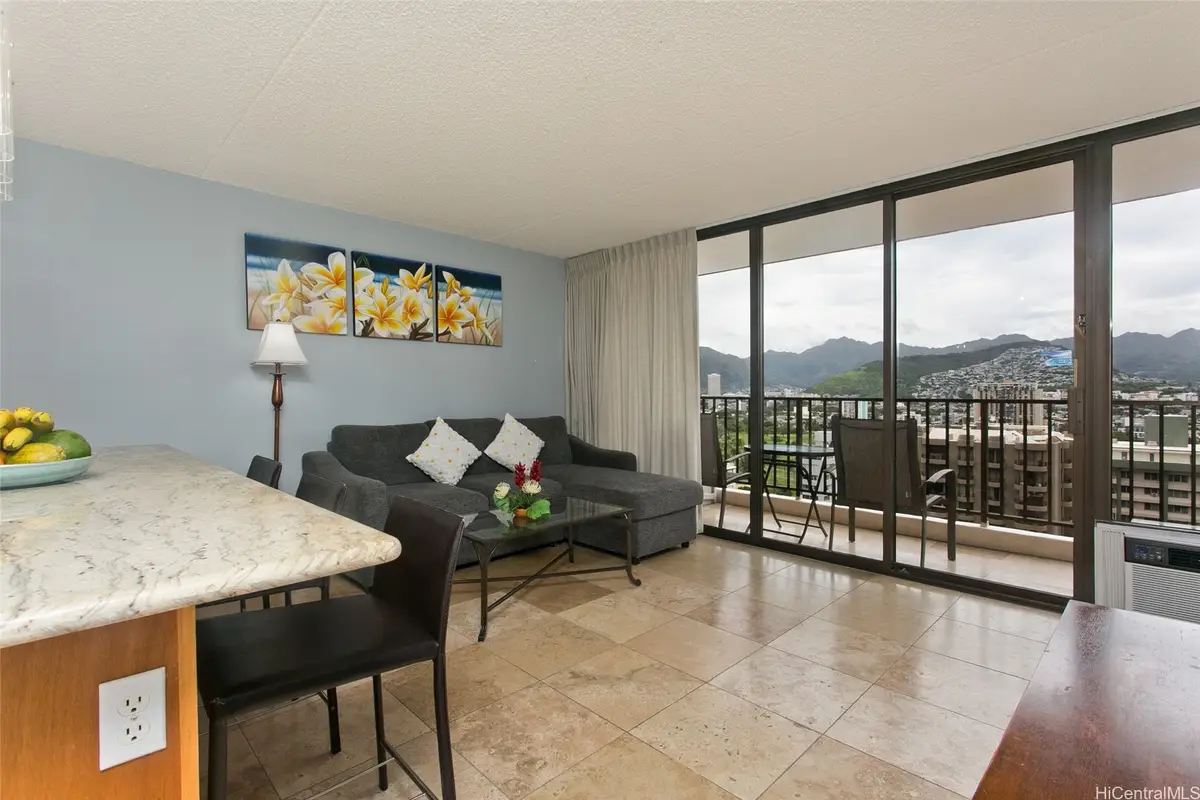 201 Ohua Avenue #2107 Mauka Tower II, Honolulu, HI 96815 - #1
