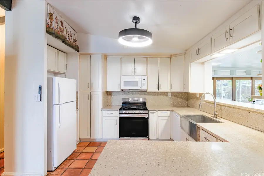 951 Holoholo Street, Kailua, HI 96734 - #3