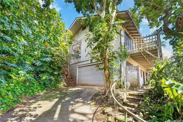 4752 Matsonia Drive, Honolulu, HI 96816