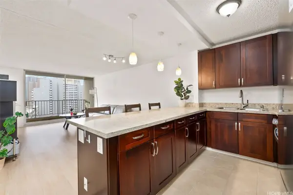 400 Hobron Lane #1705, Honolulu, HI 96815