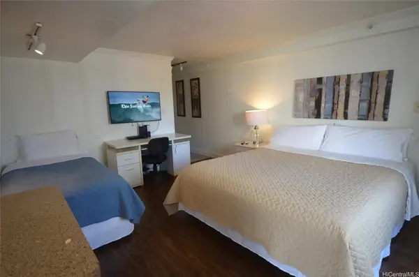 2463 Kuhio Avenue #1009, Honolulu, HI 96815