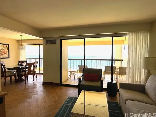 2470 Kalakaua Avenue #2401, Honolulu, HI 96815 - #3