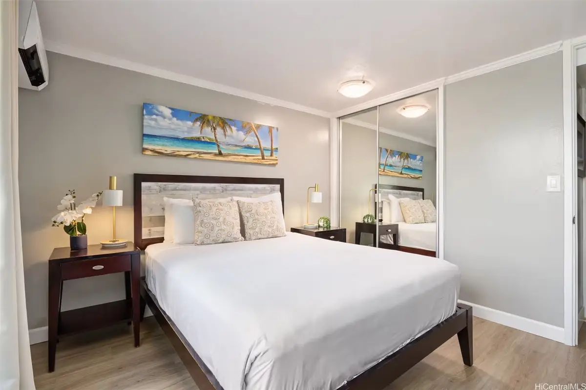 2425 Kuhio Avenue #404, Honolulu, HI 96815 - #1