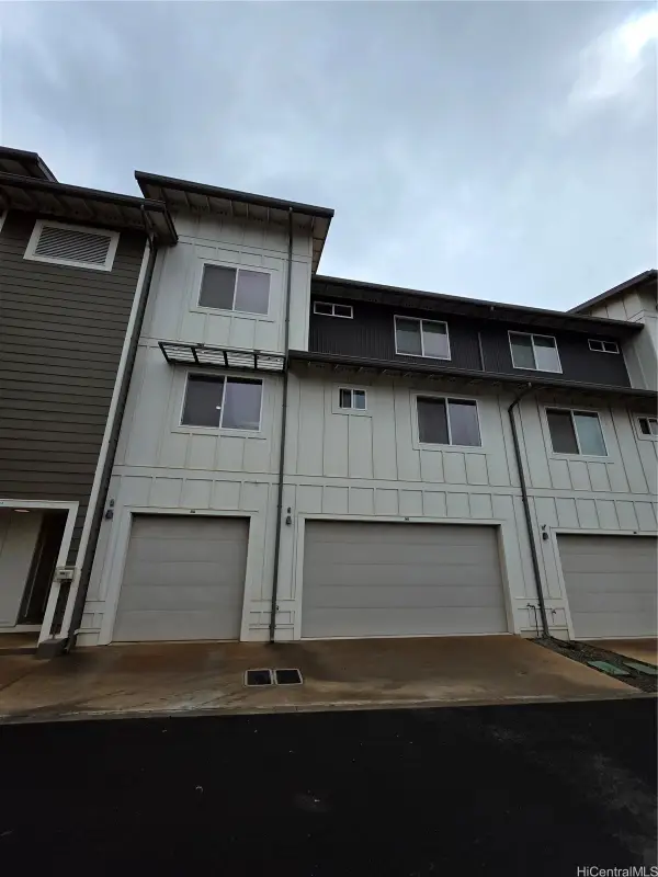 91-3575 Iwikuamoo Street #503, Ewa Beach, HI 96706