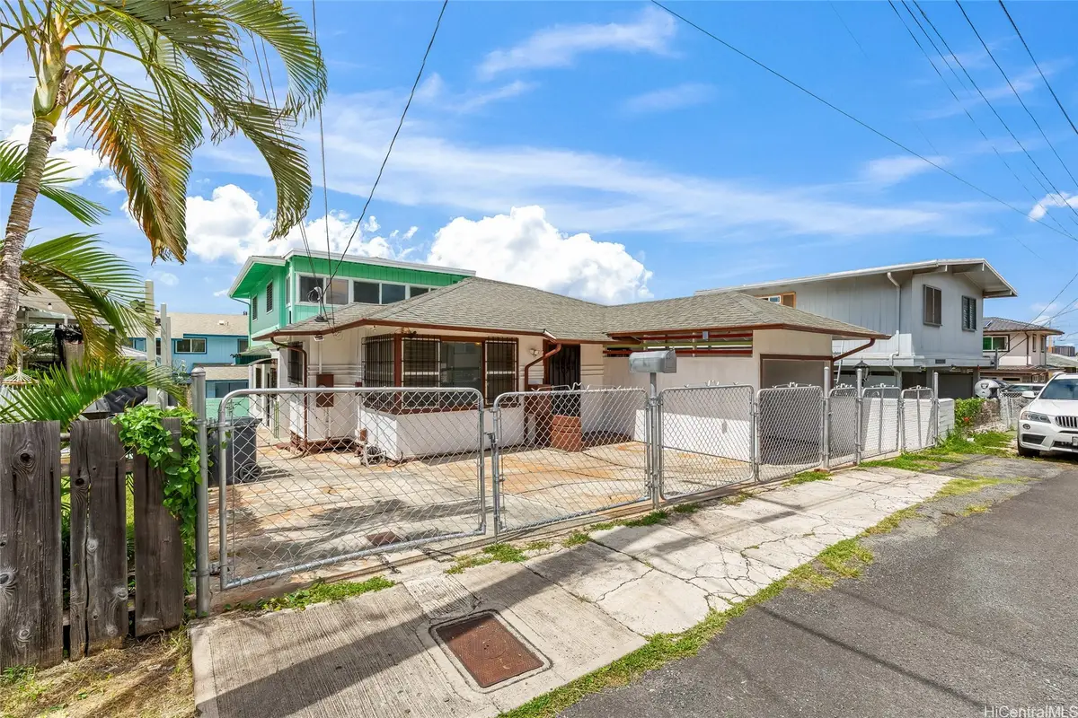 3261 Paliuli Street, Honolulu, HI 96816 - #1
