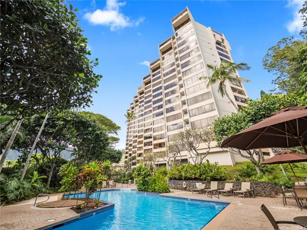 555 Hahaione Street #12E, Honolulu, HI 96825