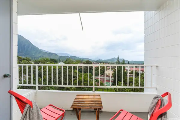 46-283 Kahuhipa Street #C806, Kaneohe, HI 96744