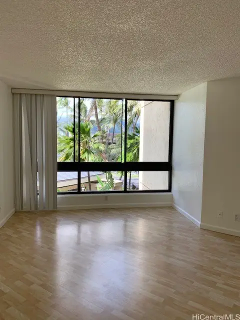 300 Wai Nani Way #II416, Honolulu, HI 96815