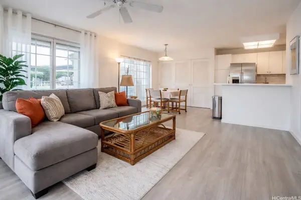 594 Mananai Place #21A, Honolulu, HI 96818