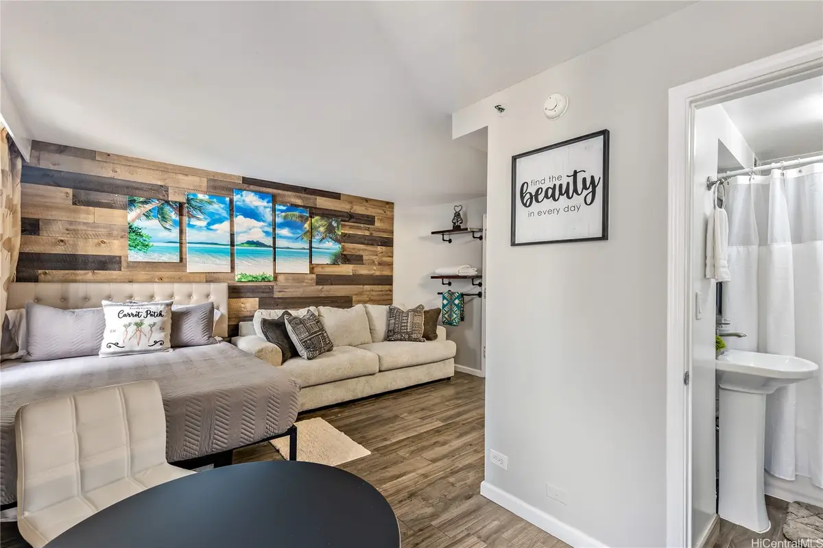 134 Kapahulu Avenue #700, Honolulu, HI 96815 - #1