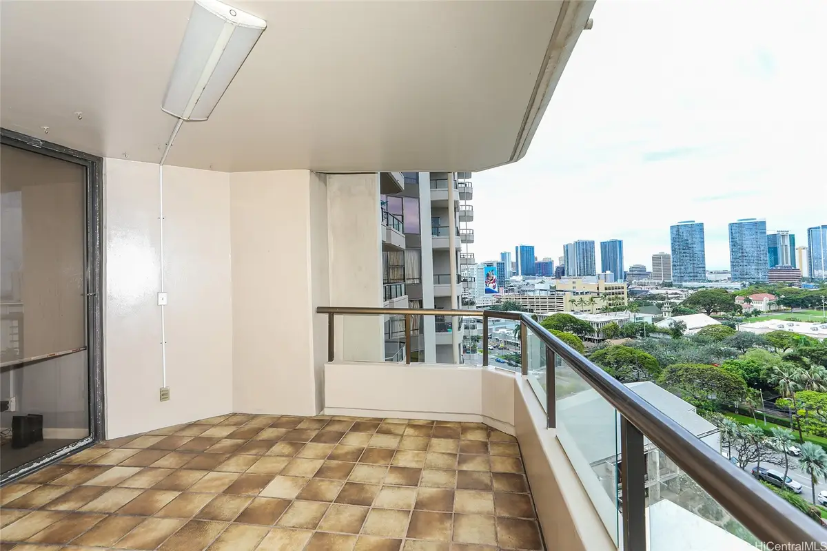 1221 Victoria Street #1101, Honolulu, HI 96814 - #1