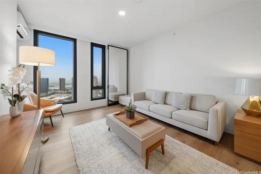 987 Queen Street #4013, Honolulu, HI 96814 - #2