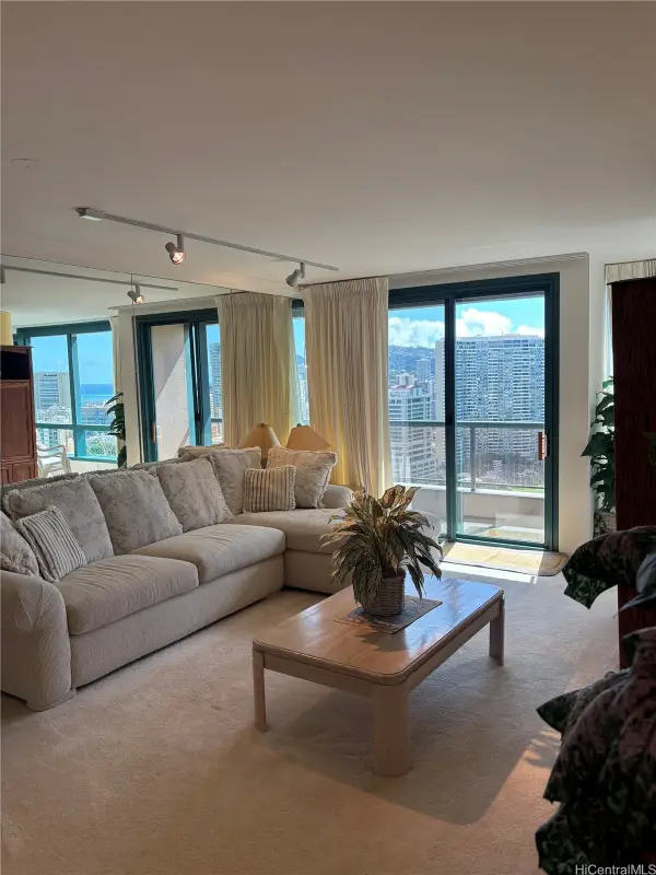 1888 Kalakaua Avenue #3106, Honolulu, HI 96815