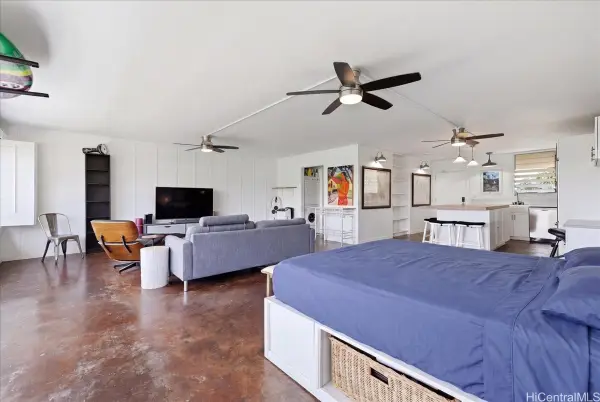 2895 Kalakaua Avenue #207, Honolulu, HI 96815