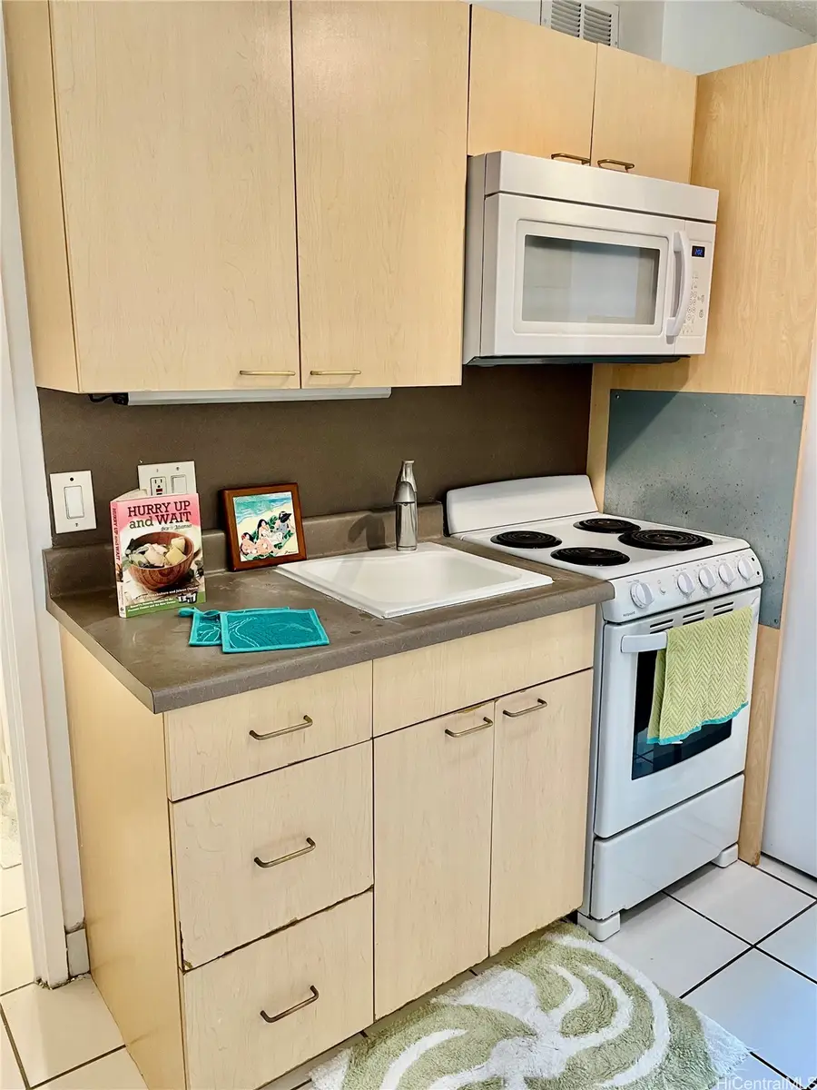 2442 Tusitala Street #316, Honolulu, HI 96815 - #3