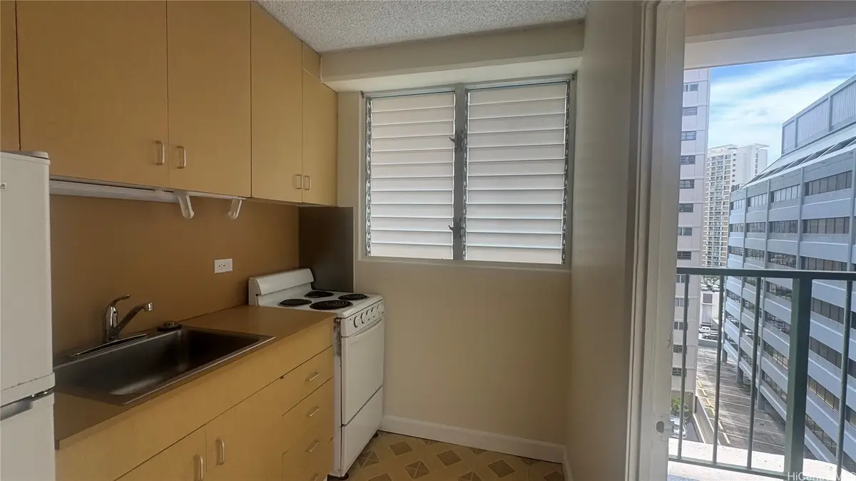 747 Amana Street #1015, Honolulu, HI 96814 - #1