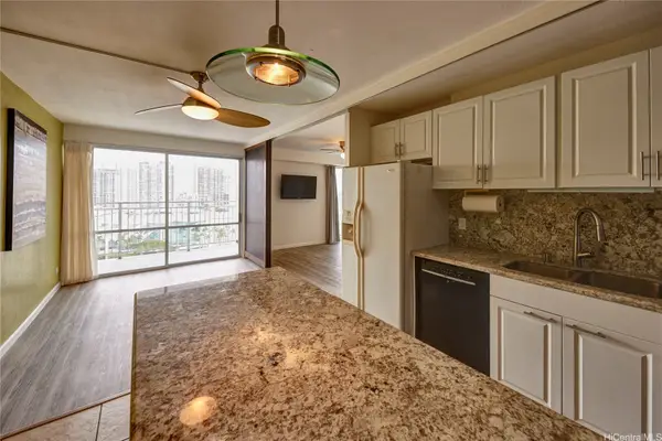 1655 Makaloa Street #1807, Honolulu, HI 96814