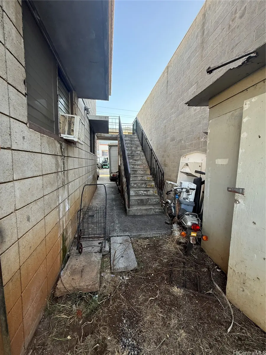 2135 Bannister Place, Honolulu, HI 96819 - #3