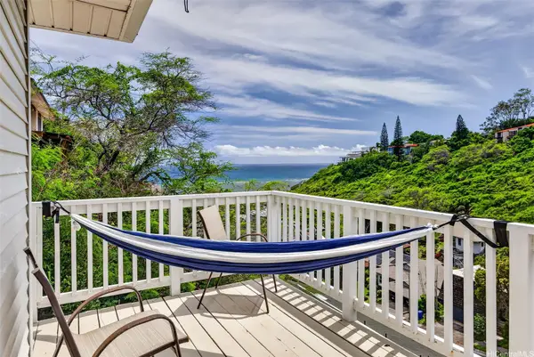 5207 Poola Street, Honolulu, HI 96821