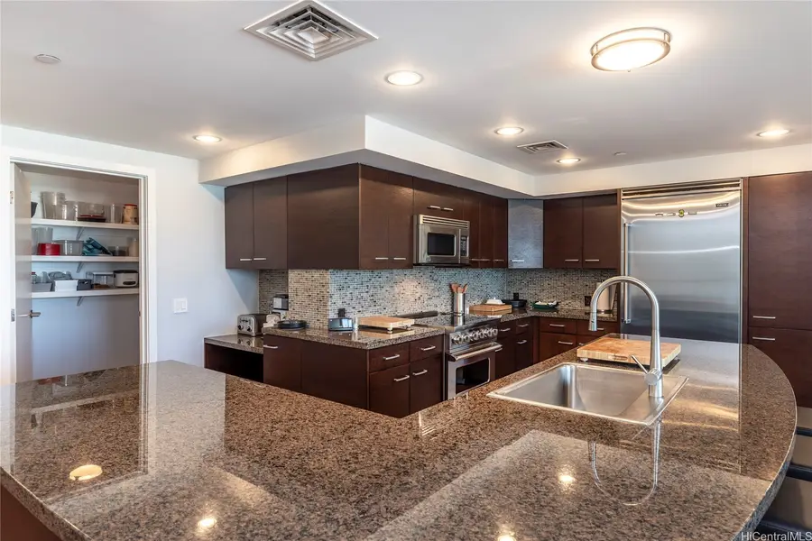 1837 Kalakaua Avenue #2206, Honolulu, HI 96815 - #2