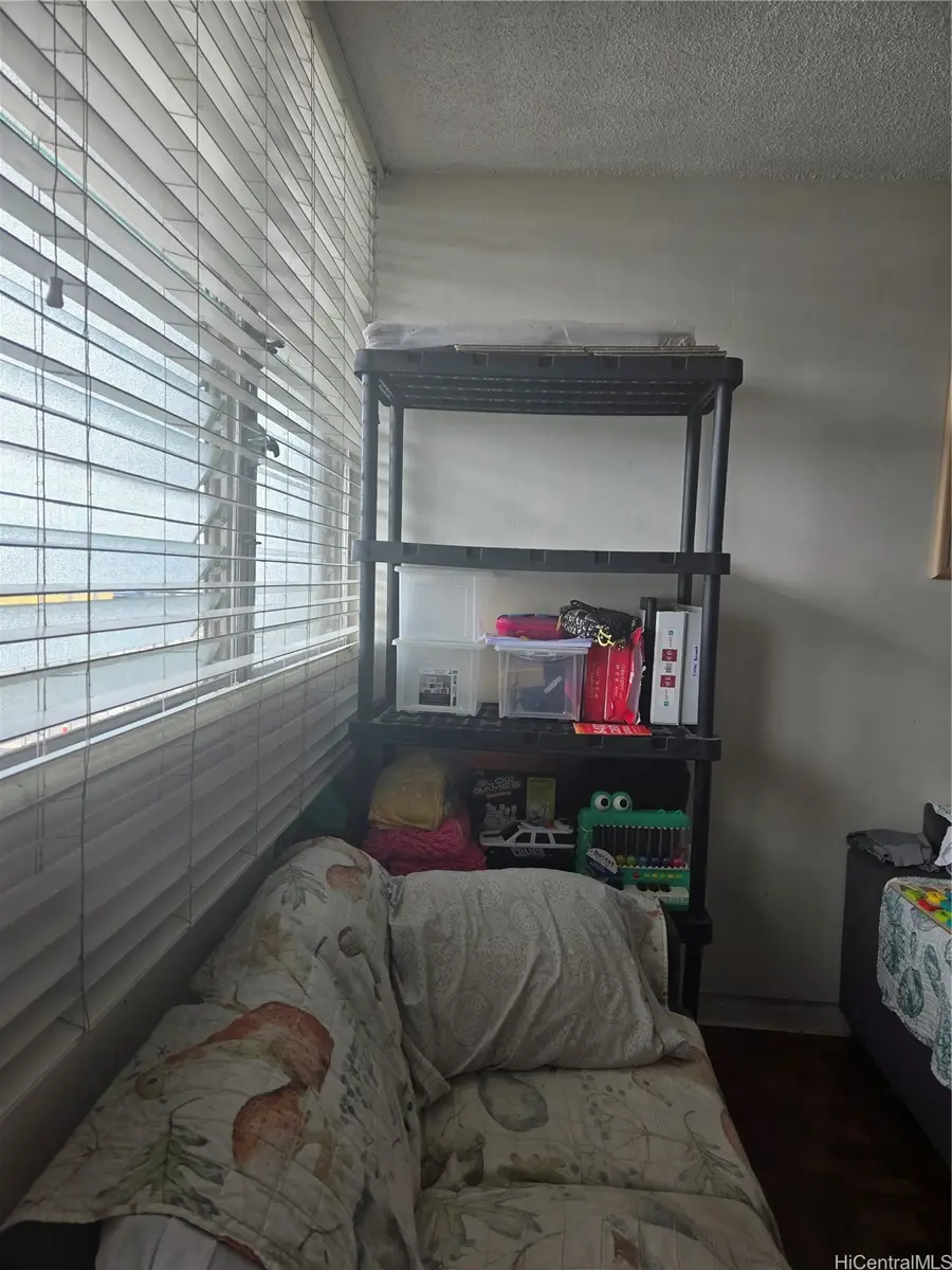 1514 Dillingham Boulevard #301, Honolulu, HI 96817 - #3