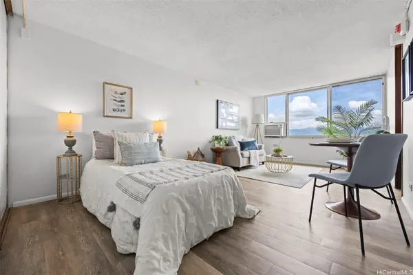 98-288 Kaonohi Street #2808, Aiea, HI 96701