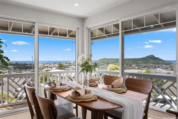 1482 Kalaepohaku Street, Honolulu, HI 96816