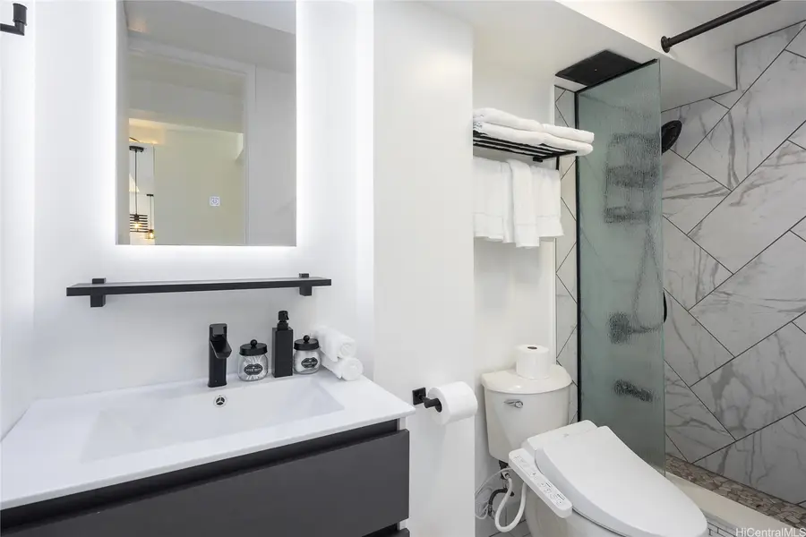 2427 Kuhio Avenue #1005, Honolulu, HI 96815 - #2