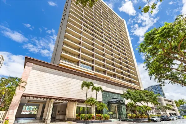 440 Olohana Street #1707, Honolulu, HI 96815