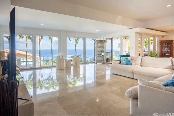 869 Ikena Circle, Honolulu, HI 96821