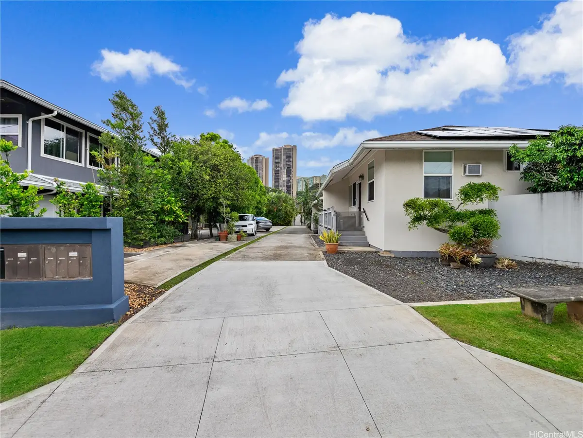 2138 Kanealii Avenue, Honolulu, HI 96813 - #1